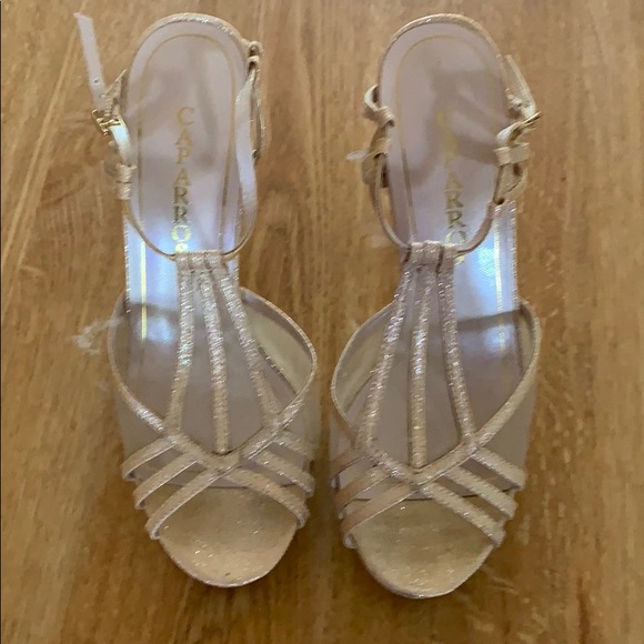 Good shimmering Caparros shoes - Picture 2 of 5